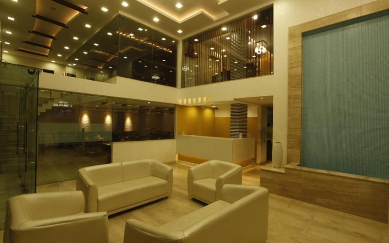 Hotel Crown Palace Allahabad Exterior photo
